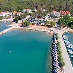 Vodopija 3* Soline (Krk)