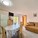 Vodopija Affittacamere Soline (Krk)