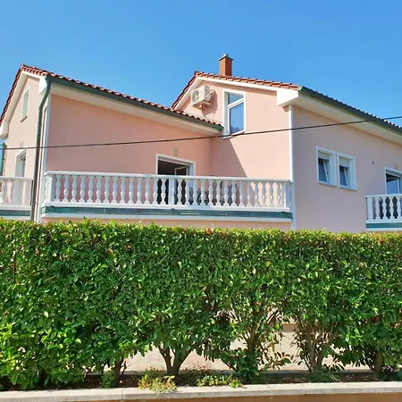 Guest house Vodopija Soline (Krk)