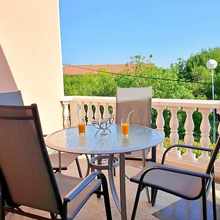 Vodopija Guest house 3*