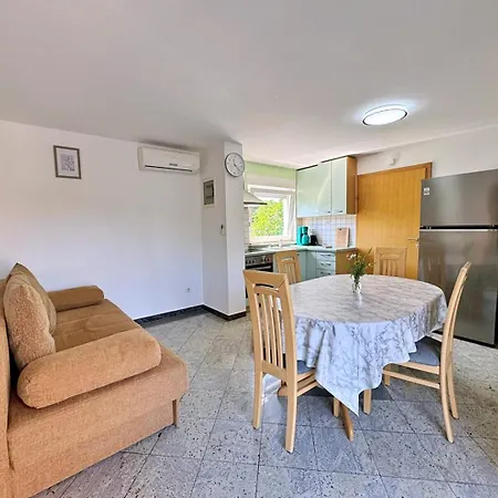 Vodopija Guest house 3*