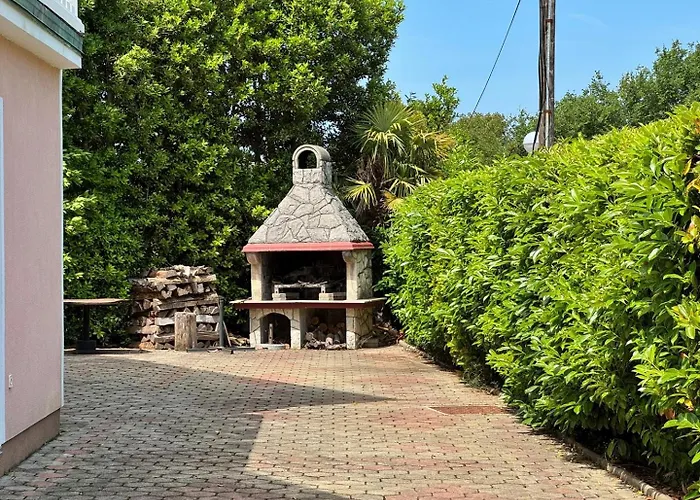 Vodopija Πανσιόν Soline (Krk)